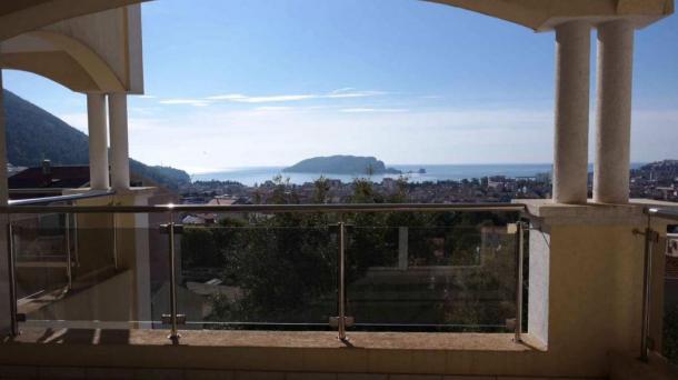 Budva - apartments in the new house